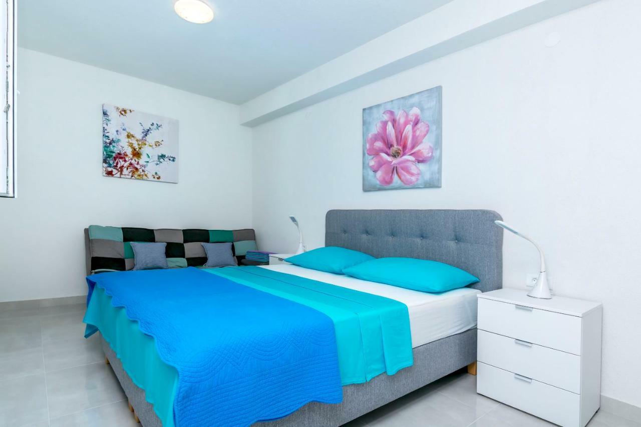 Apartments Hrgovic Rogoznica  Bilik gambar